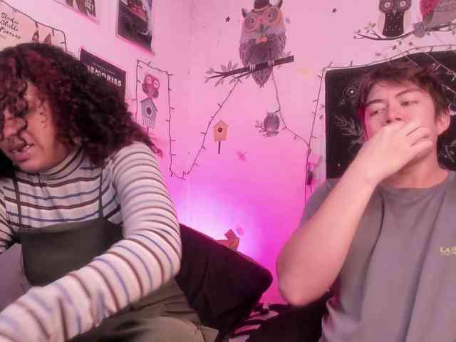 HotHoneyChile webcam