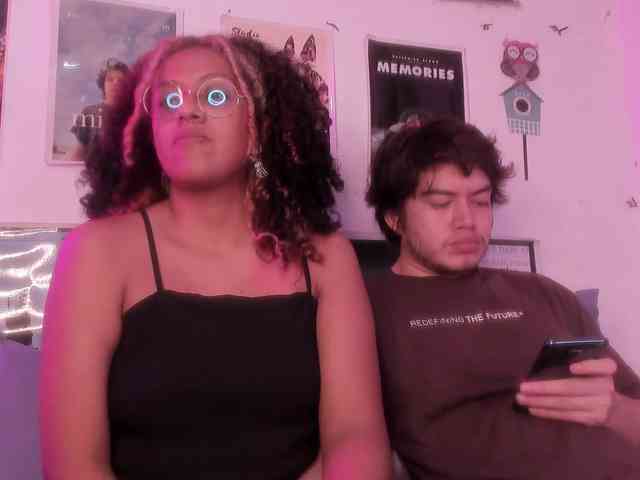 HotHoneyChile webcam