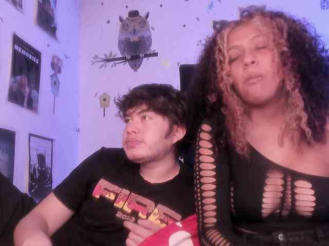 HotHoneyChile webcam