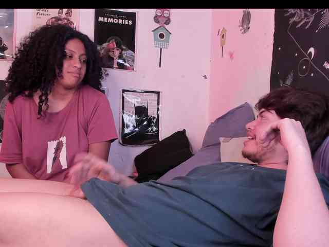 HotHoneyChile webcam