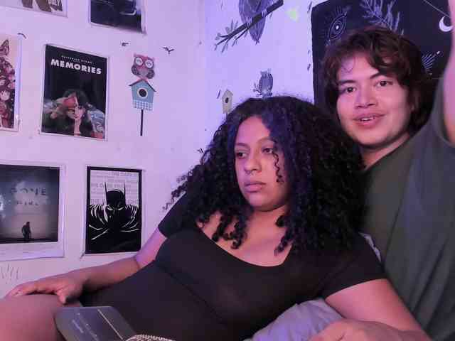 HotHoneyChile webcam