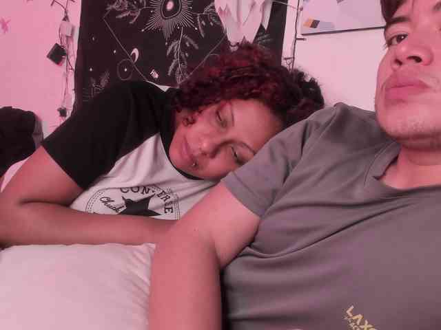 HotHoneyChile webcam