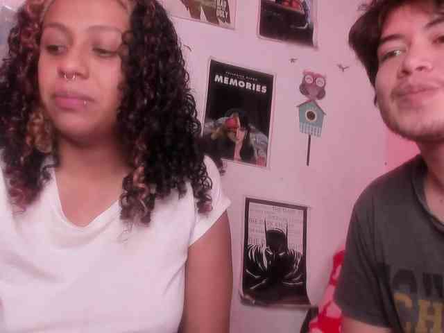 HotHoneyChile webcam