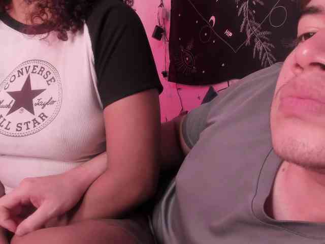 HotHoneyChile webcam