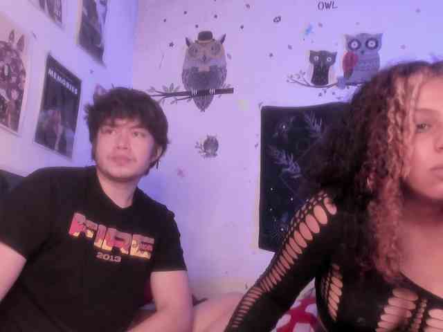 HotHoneyChile webcam