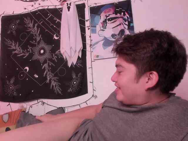 HotHoneyChile webcam