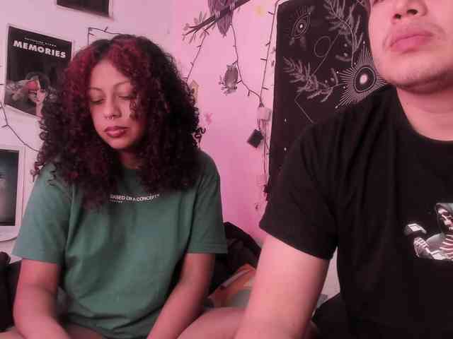 HotHoneyChile webcam