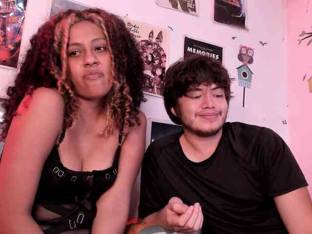 HotHoneyChile webcam