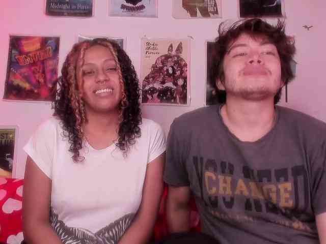 HotHoneyChile webcam