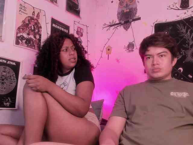 HotHoneyChile webcam