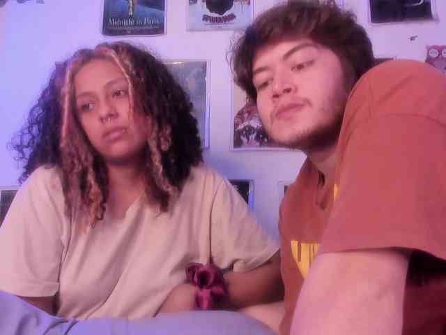 HotHoneyChile webcam