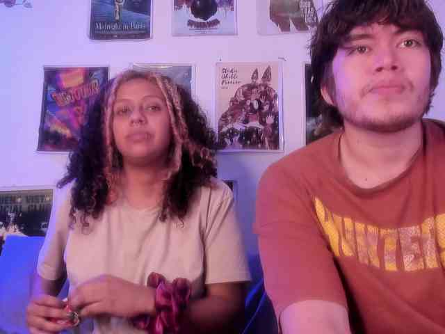 HotHoneyChile webcam