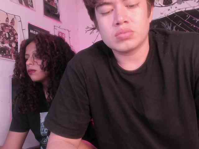 HotHoneyChile webcam