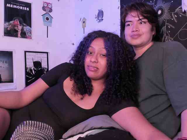 HotHoneyChile webcam