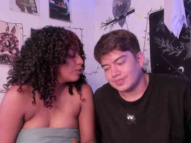 HotHoneyChile webcam
