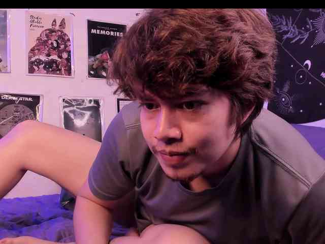 HotHoneyChile webcam