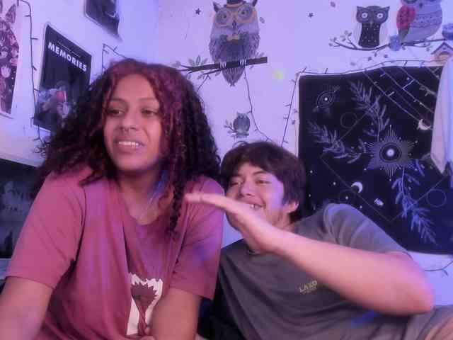 HotHoneyChile webcam