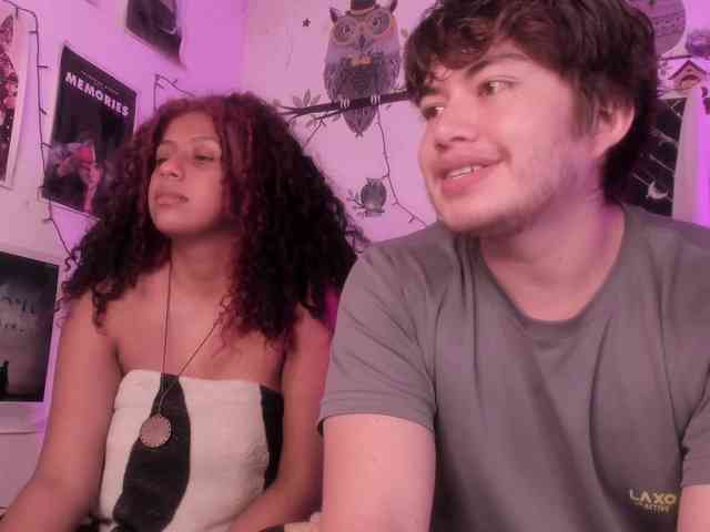 HotHoneyChile webcam