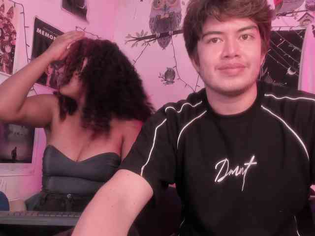 HotHoneyChile webcam