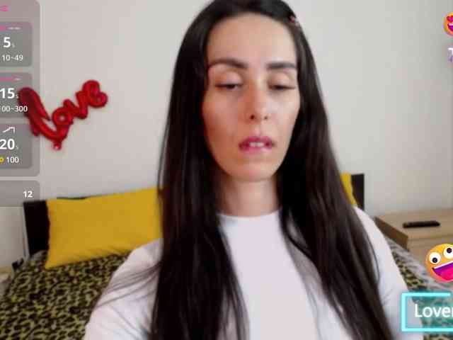 ValeriaFoxx
