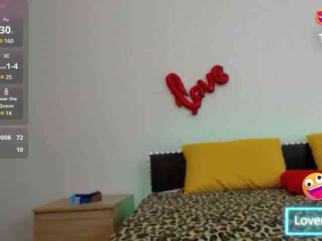 ValeriaFoxx webcam
