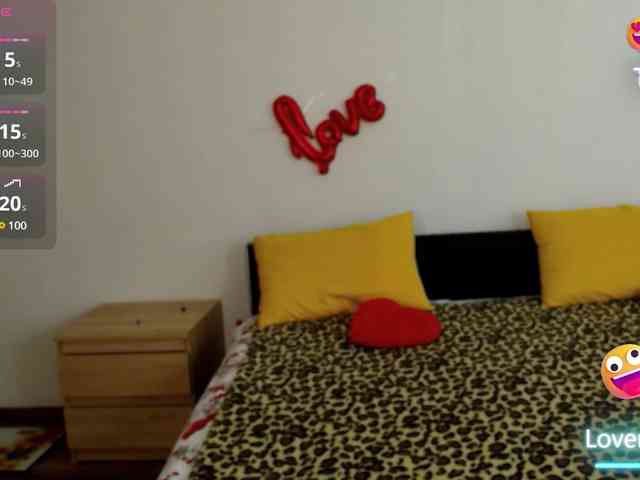 ValeriaFoxx webcam