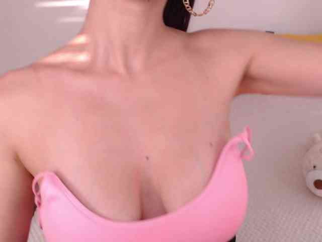 ValeriaFoxx webcam