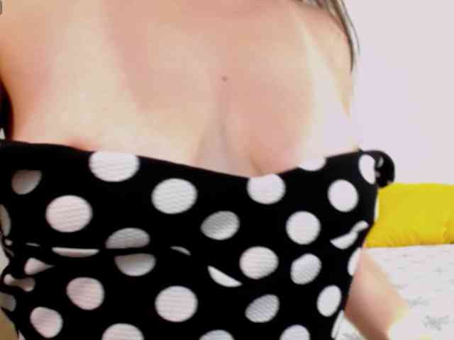 ValeriaFoxx webcam