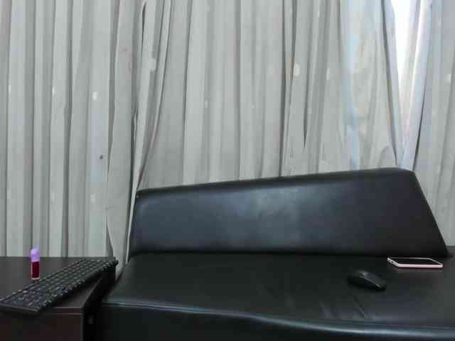 KyleDoom webcam