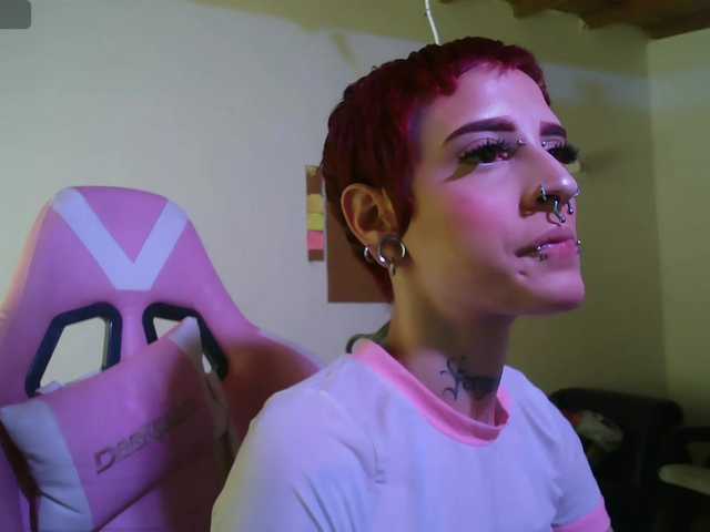 AlinaSvetlana's BongaCams show and profile