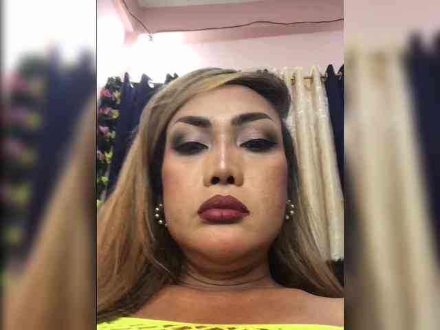 CharlotteWebb Live Webcam on BongaCams