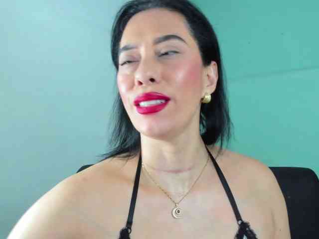 PriscilaSmiith25 webcam