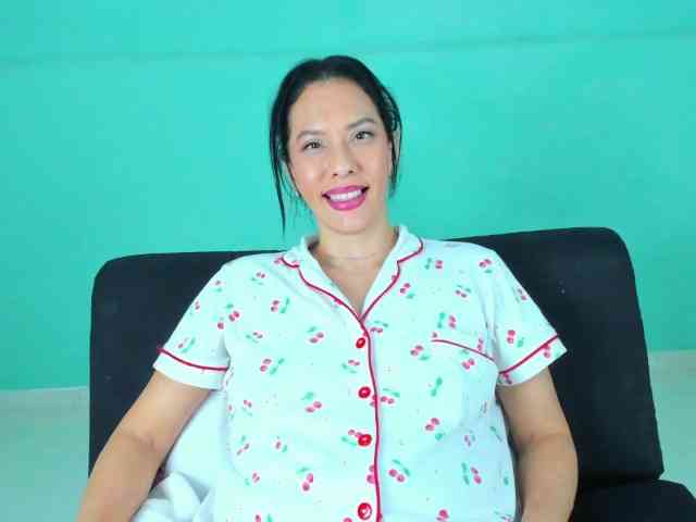 PriscilaSmiith25 webcam