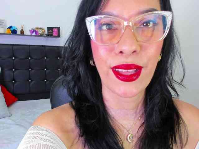 PriscilaSmiith25 webcam