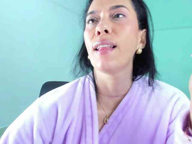 PriscilaSmiith25 webcam