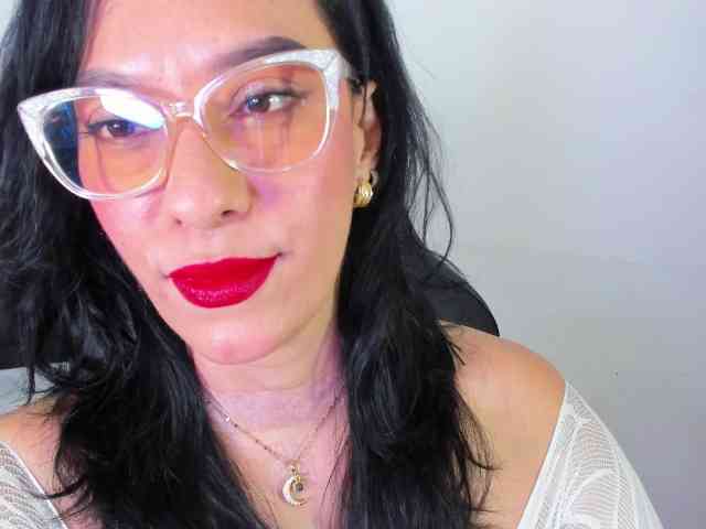 PriscilaSmiith25 webcam