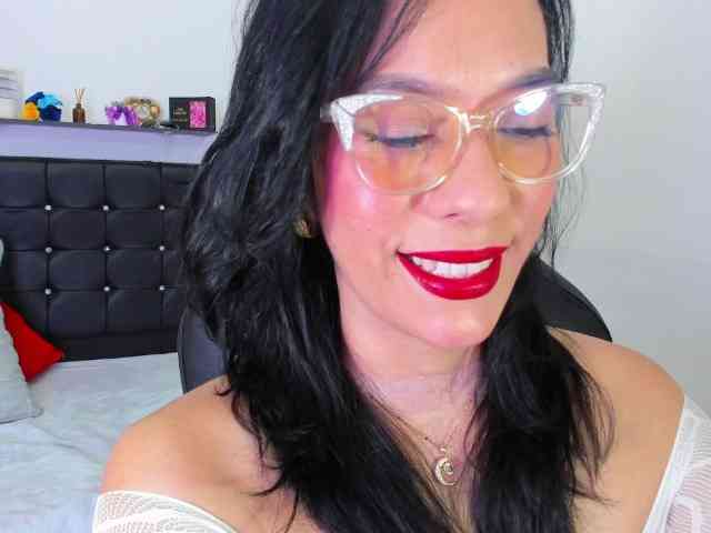 PriscilaSmiith25 webcam