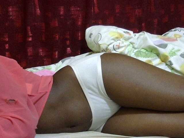 Sweetnanah webcam bongacams model stream image