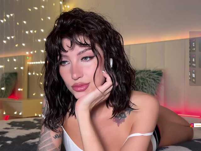 AllweNEEDisLOVE's BongaCams show and profile