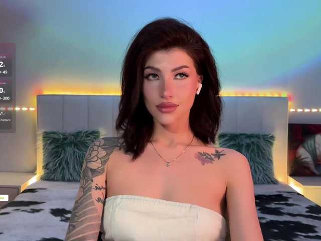 AllweNEEDisLOVE's BongaCams show and profile