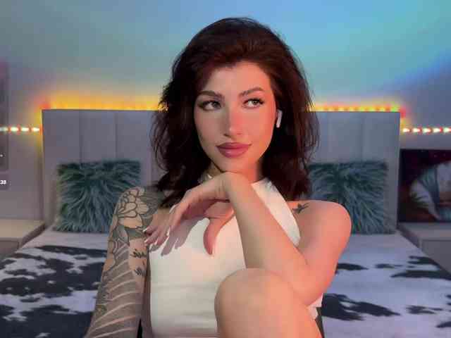 AllweNEEDisLOVE webcam