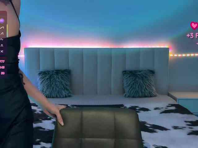 AllweNEEDisLOVE webcam