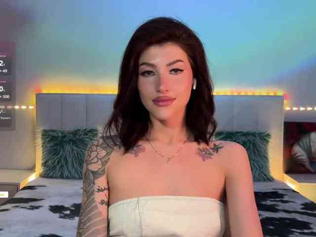 AllweNEEDisLOVE webcam