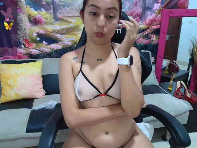 Hayami18 Live Webcam on BongaCams