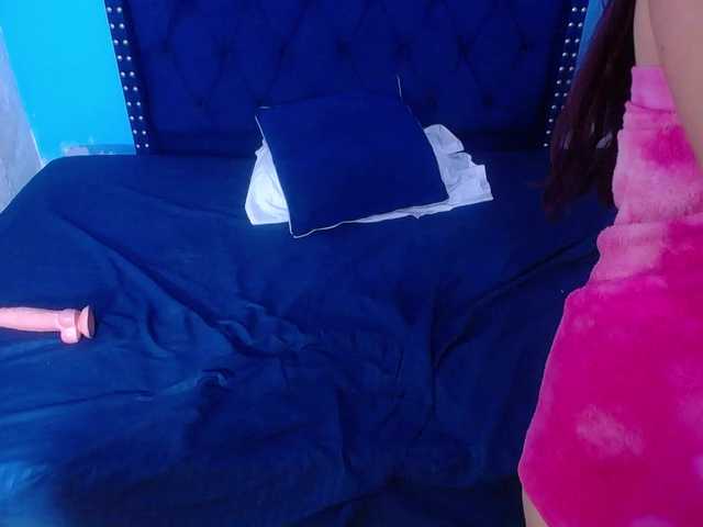 kinky-redhead18's BongaCams show and profile