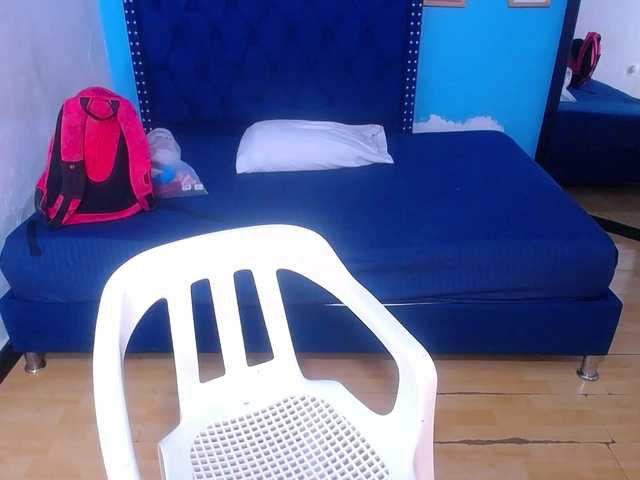 kinky-redhead18's BongaCams show and profile