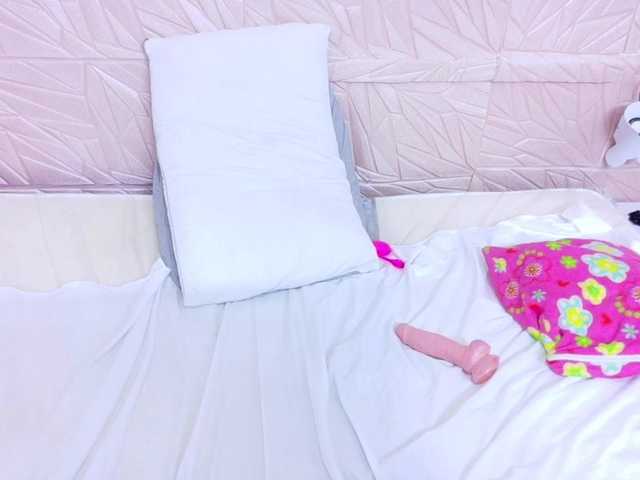 kinky-redhead18's BongaCams show and profile