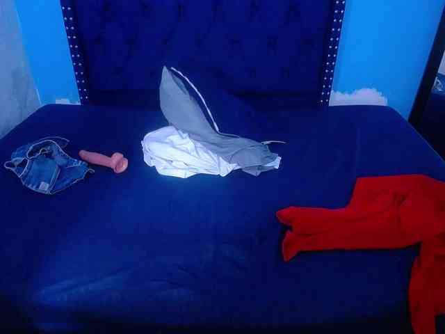 kinky-redhead18 webcam