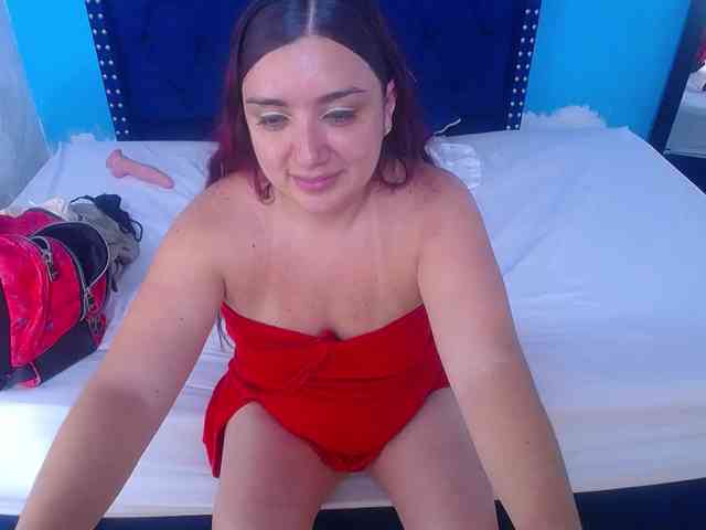 kinky-redhead18 webcam