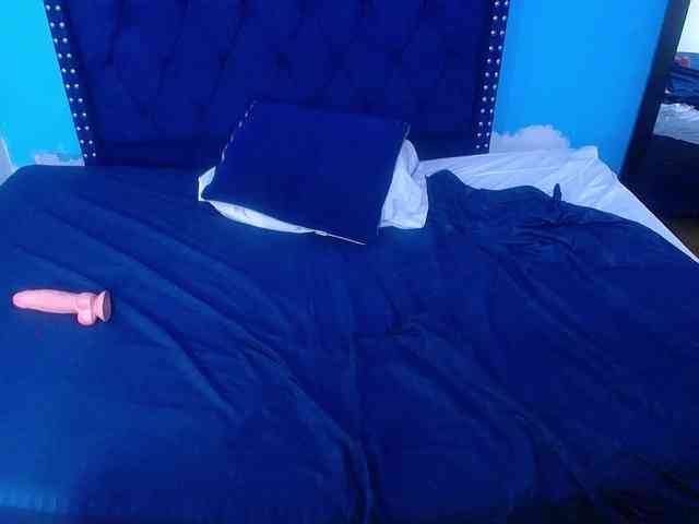 kinky-redhead18 kinky-redhead18